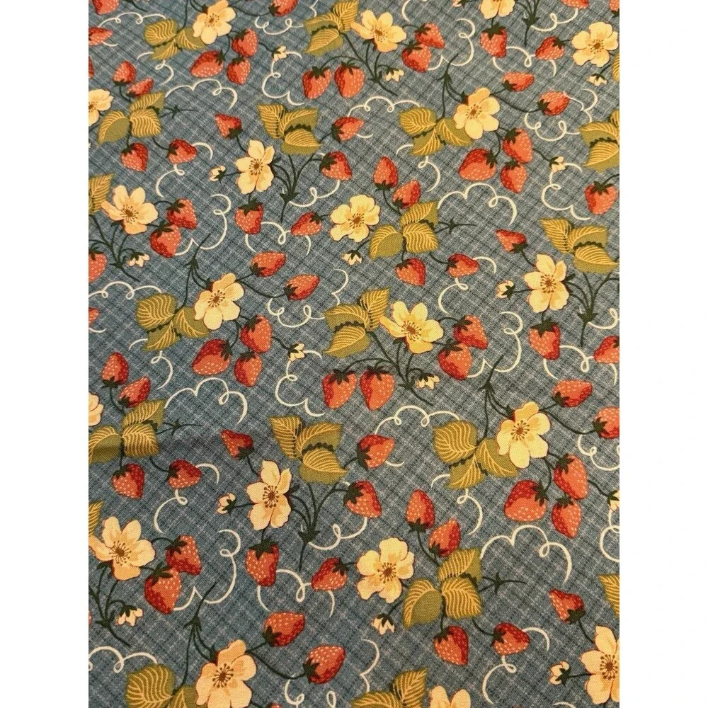 Vtg OOP 2 3/4 Yds RJR Fashion Fabric by Thimbleberries “Berry Patch” Strawberry
